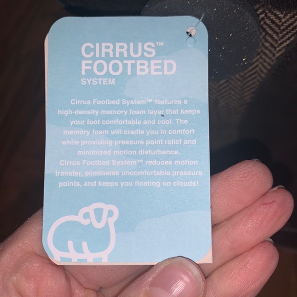 LAMO “Harper” Tall Snow Boot size 6 - Picture 11 of 15